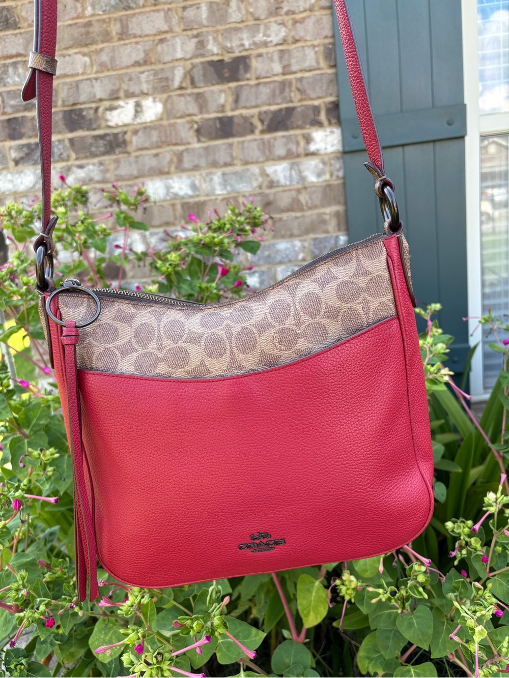 Coach Signature Canvas Colorblock Chaise Crossbody Purse Brick Red
